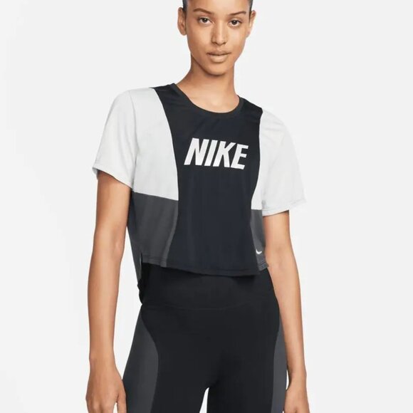 Women's crop top Nike Dri-Fit One Colorblock - Picture 4 of 5